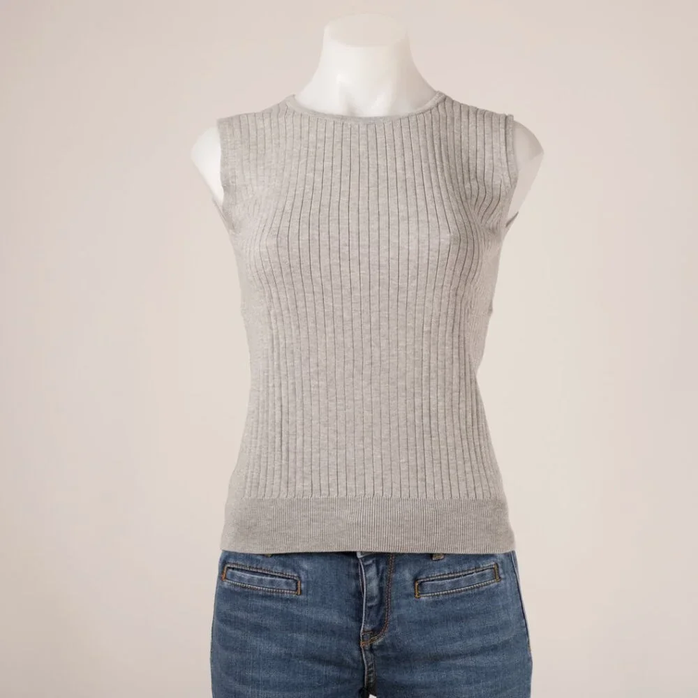 Uniqlo Supima Cotton Sleeveless Sweater Grey